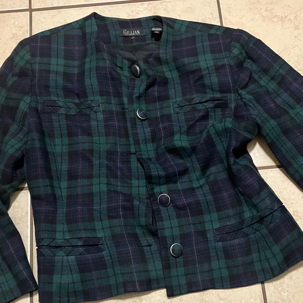 Gillia Plaid Collarless Blazer in Green & Navy